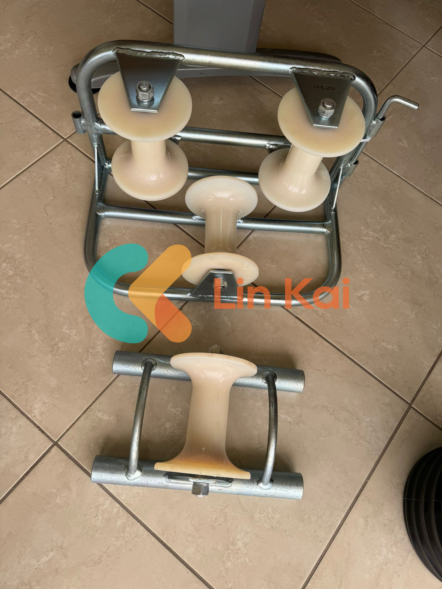 Apakah fungsi utama penggelek tanah kabel?